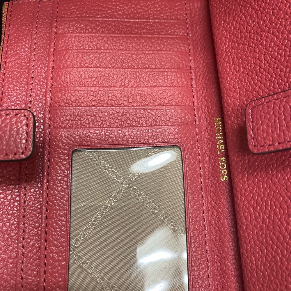 Michael Kors Adele Pebble Leather Smartphone Wris… - image 4